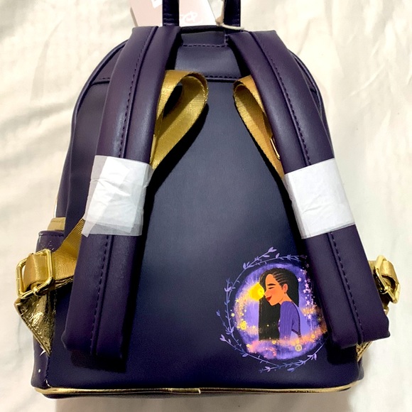 ⭐️NEW!!! FIRST PICK Disney Parks Upcoming movie “Wish” Loungefly Backpack - Picture 5 of 9